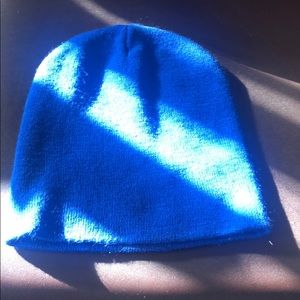 NWOT blue tuque